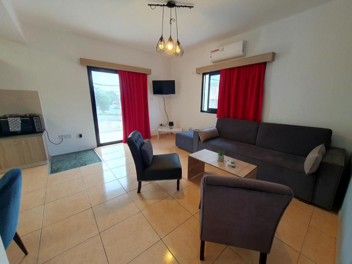 Valentina Apartments Paphos Exterior photo