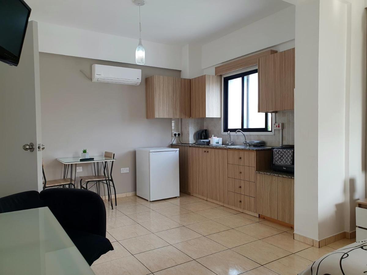 Valentina Apartments Paphos Exterior photo