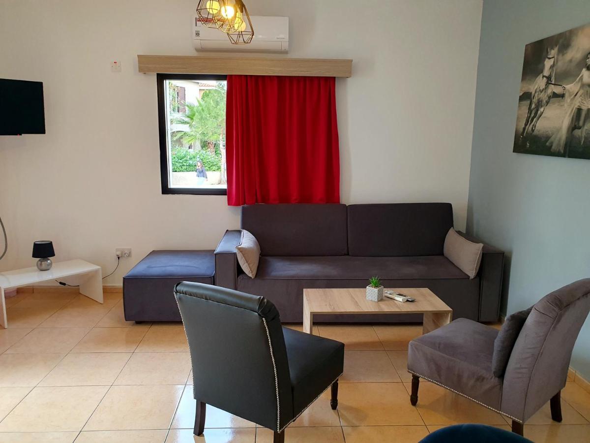 Valentina Apartments Paphos Exterior photo